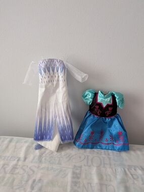 Frozen set of 2 Elsa and Anna Princess  Dresses For 18 Inch Dolls
